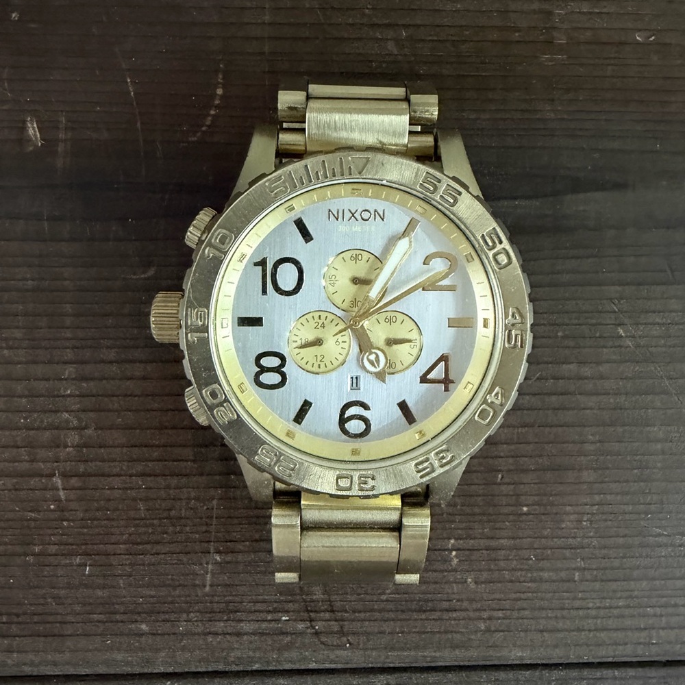 (SOLD) Nixon 51 30 Chrono | All Gold Watch